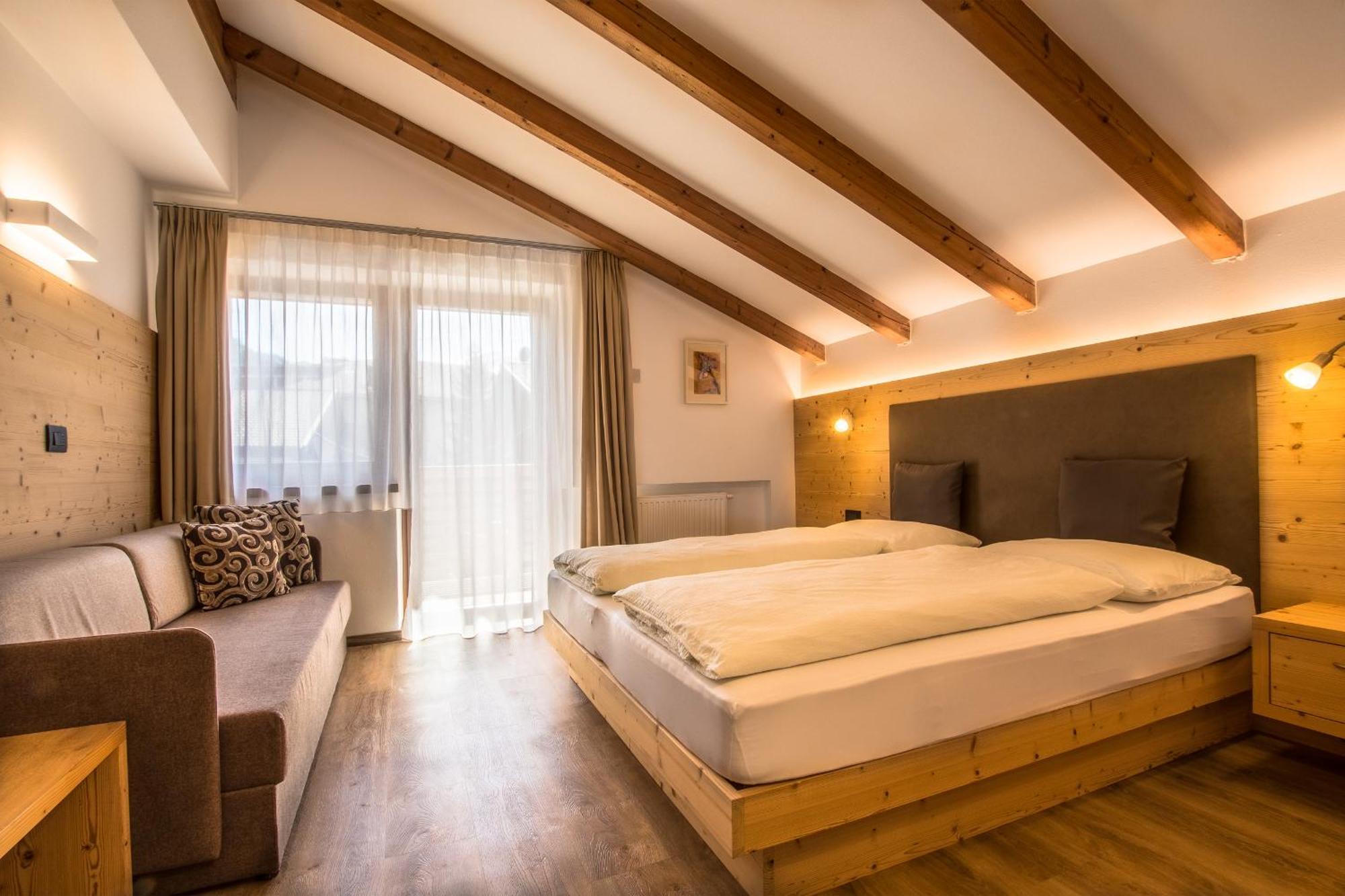 Residence Crazzolara Ла Виля Екстериор снимка